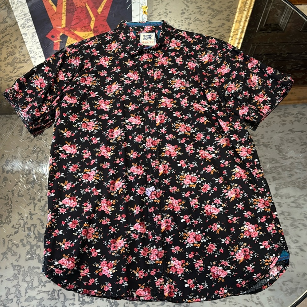 Collared floral print shirt